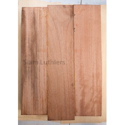 ไม้ Okoume สำหรับทำกีต้าร์ไฟฟ้าทรงตัน ไม้ต่อ 3 ชิ้น